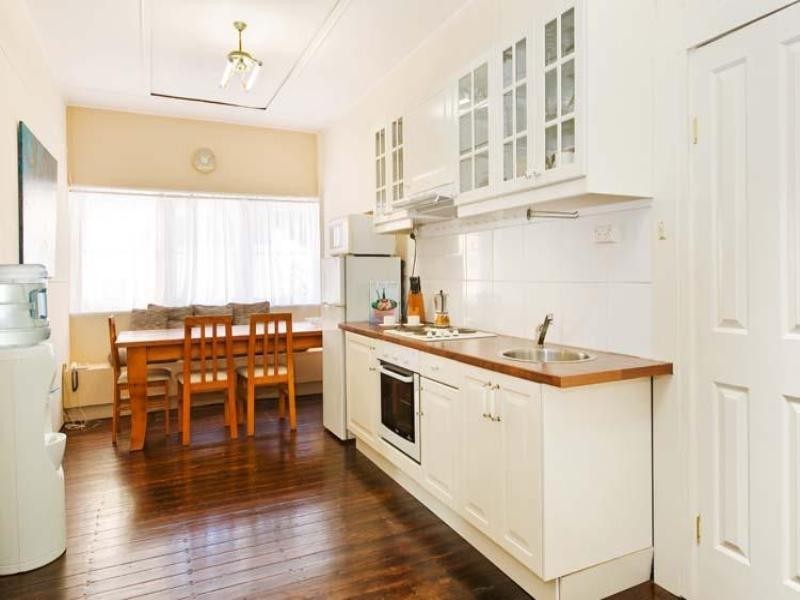 6 Bass Road, Earlwood NSW 2206