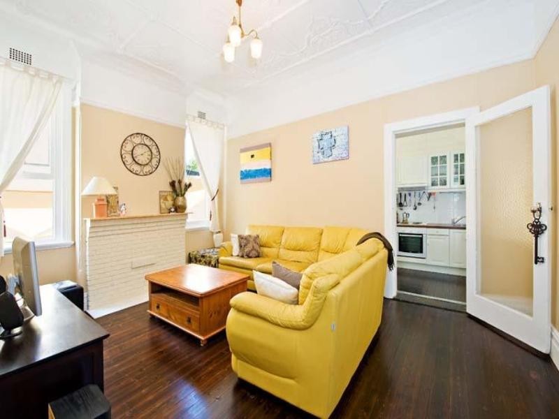 6 Bass Road, Earlwood NSW 2206