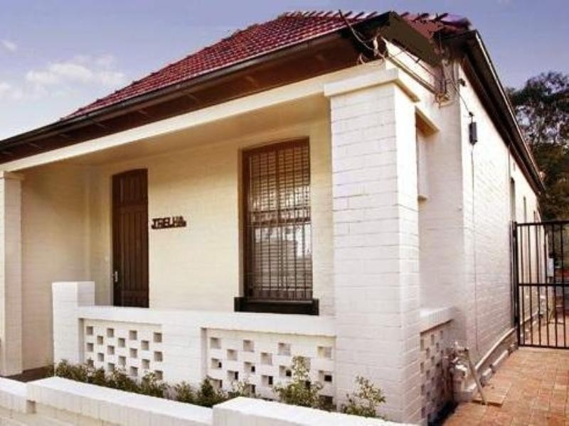 4 John Street, Petersham NSW 2049