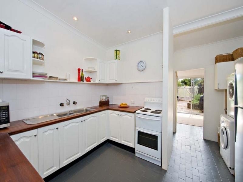 8 Campbell Road, Alexandria NSW 2015