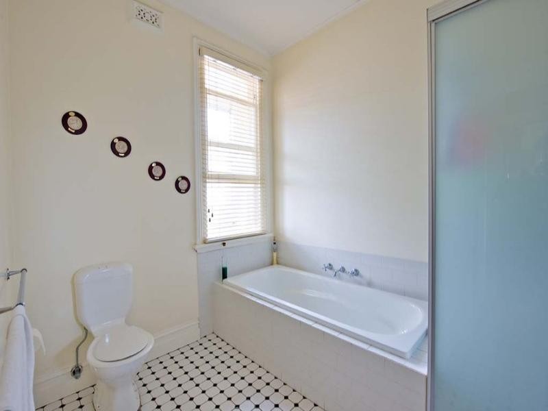 44 Kingston Road, Camperdown NSW 2050