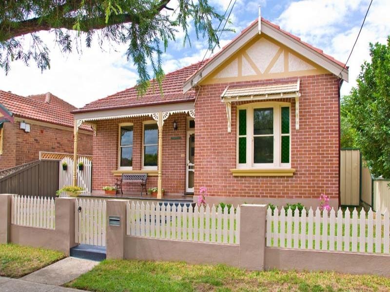 16 Redman Street, Canterbury NSW 2193