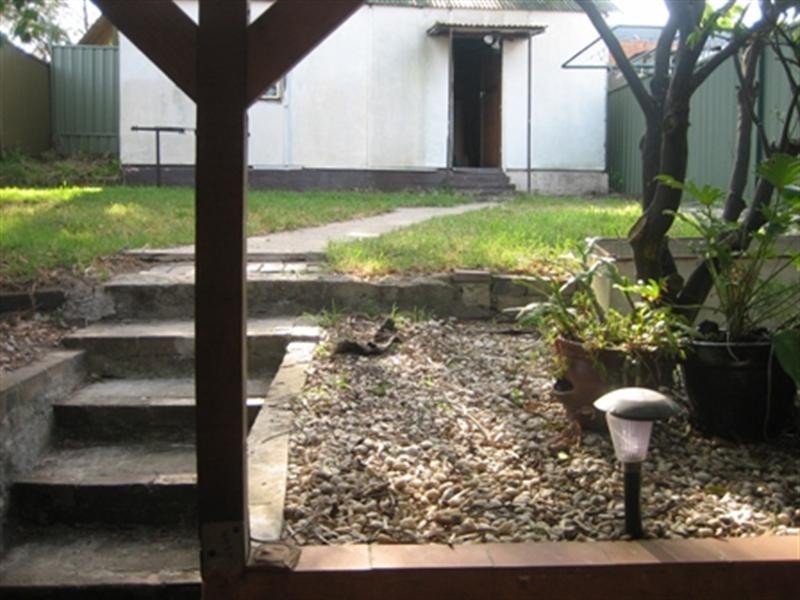 3 Cook Street, Tempe NSW 2044