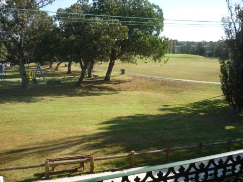 7 Council Street, St Peters NSW 2044