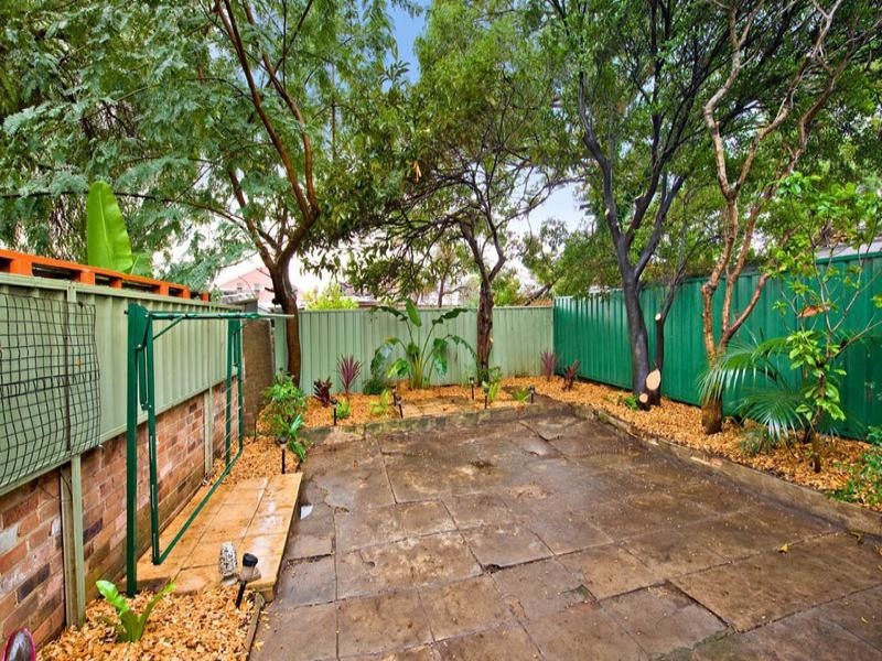 17 Sutherland Street, St Peters NSW 2044