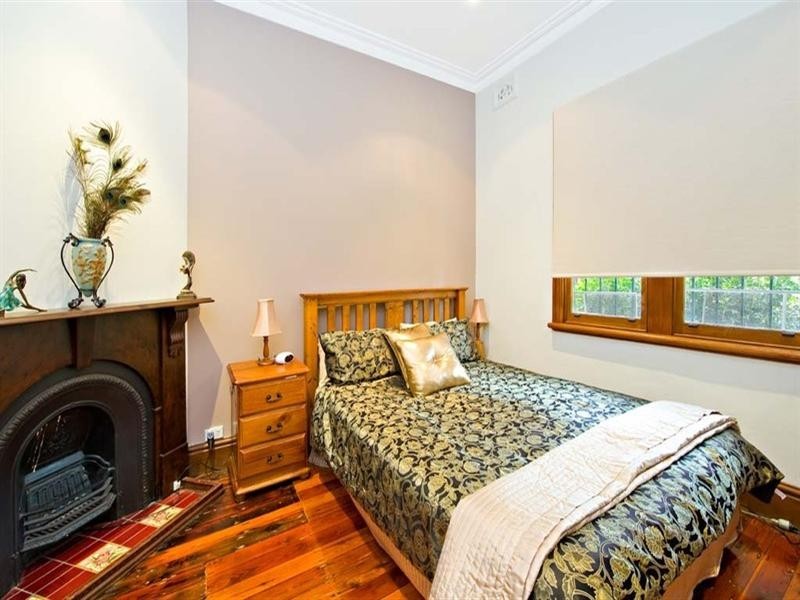 152 Lord Street, Newtown NSW 2042