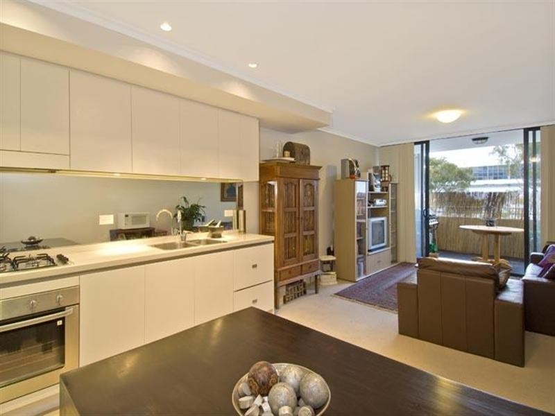 M1402/93 MacDonald Street, Erskineville NSW 2043