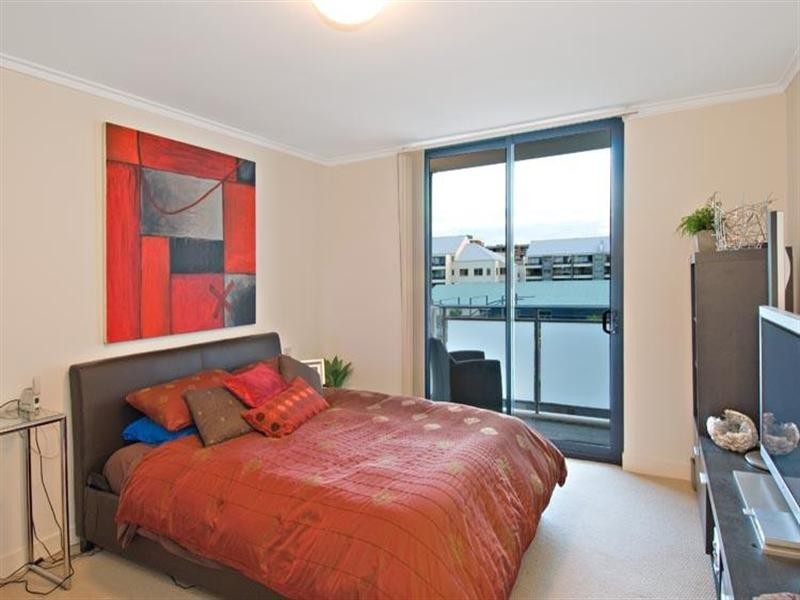 M1402/93 MacDonald Street, Erskineville NSW 2043