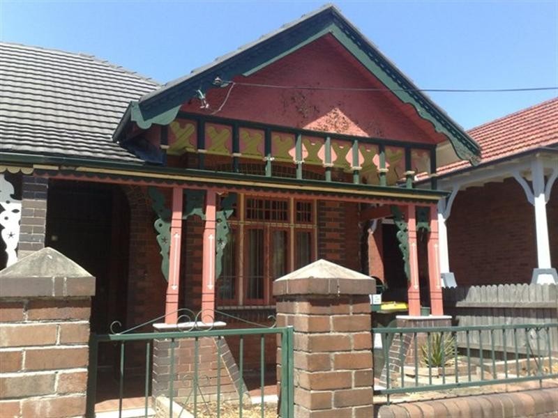 100 Newington Road, Marrickville NSW 2204