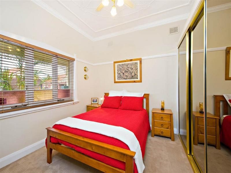 30 Foreman Street, Tempe NSW 2044