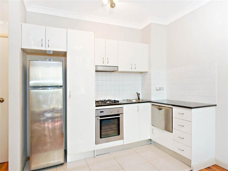 2/176 Salisbury Road, Camperdown NSW 2050