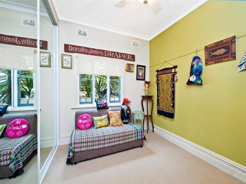 75 Sutherland Street, St Peters NSW 2044