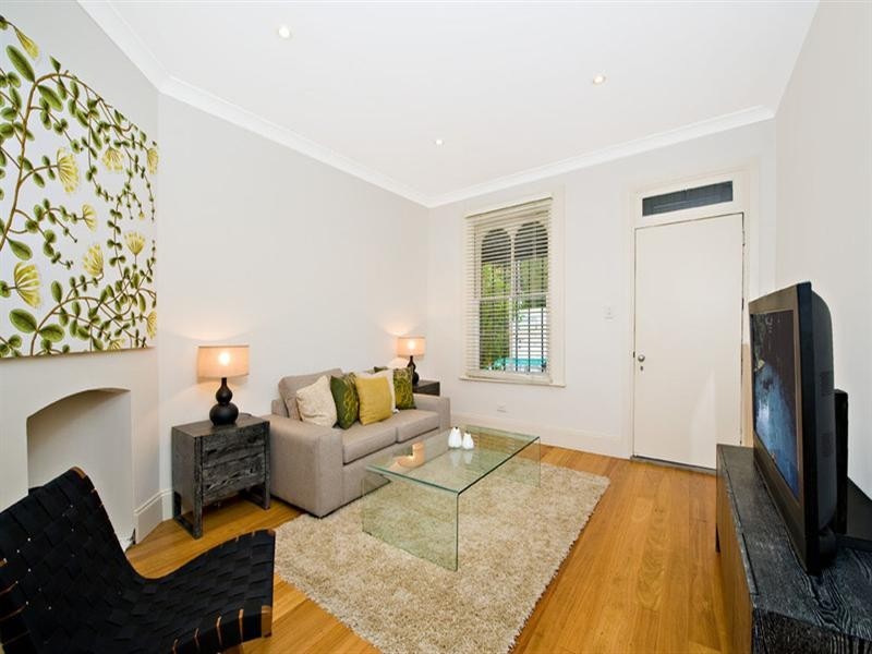 92 Simmons Street, Enmore NSW 2042