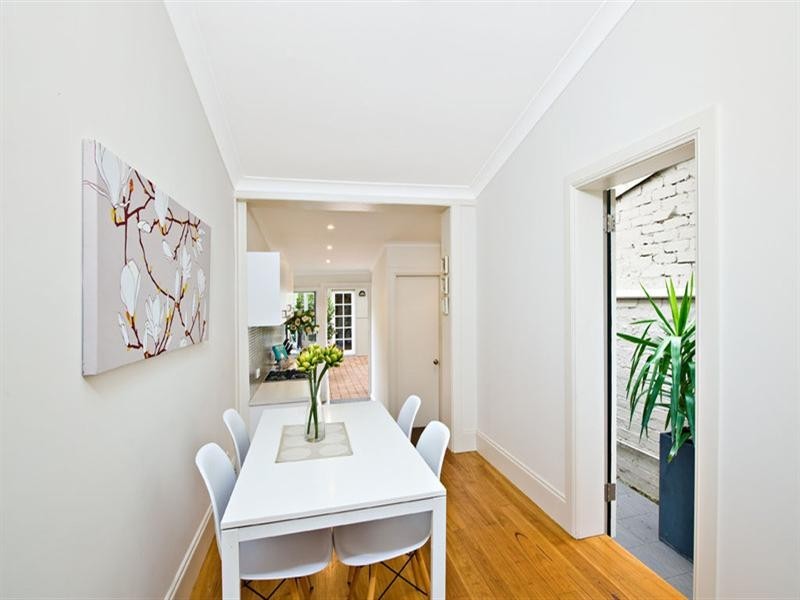 92 Simmons Street, Enmore NSW 2042