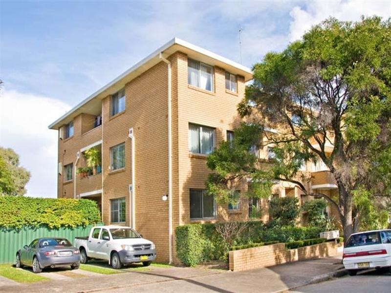2/23 Wemyss Street, Enmore NSW 2042