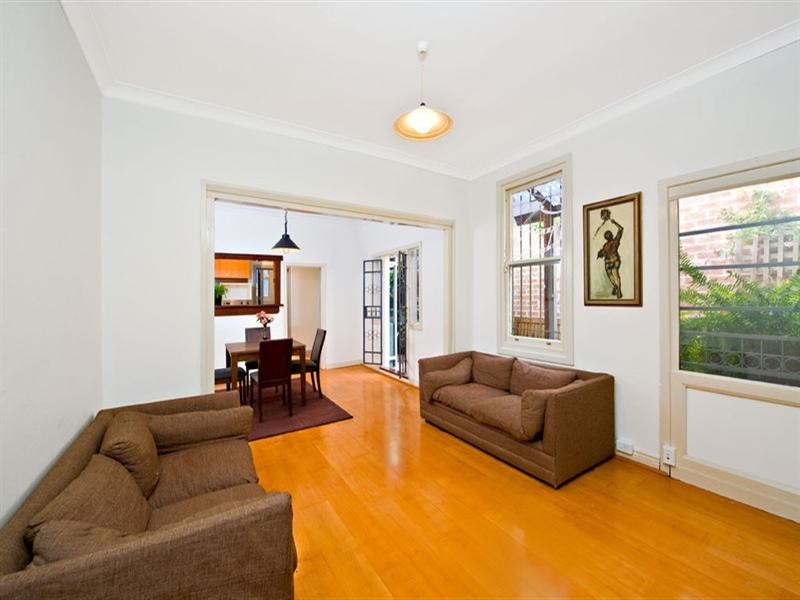 9 Newington Road, Marrickville NSW 2204