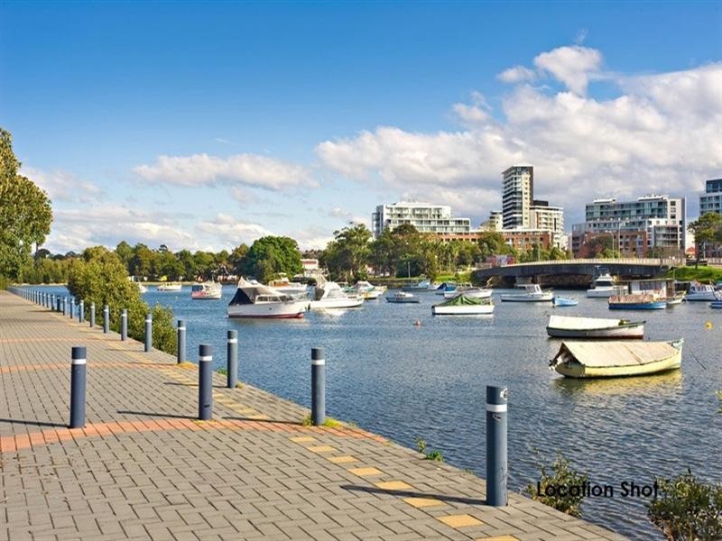 26 Station Street (East), Tempe NSW 2044