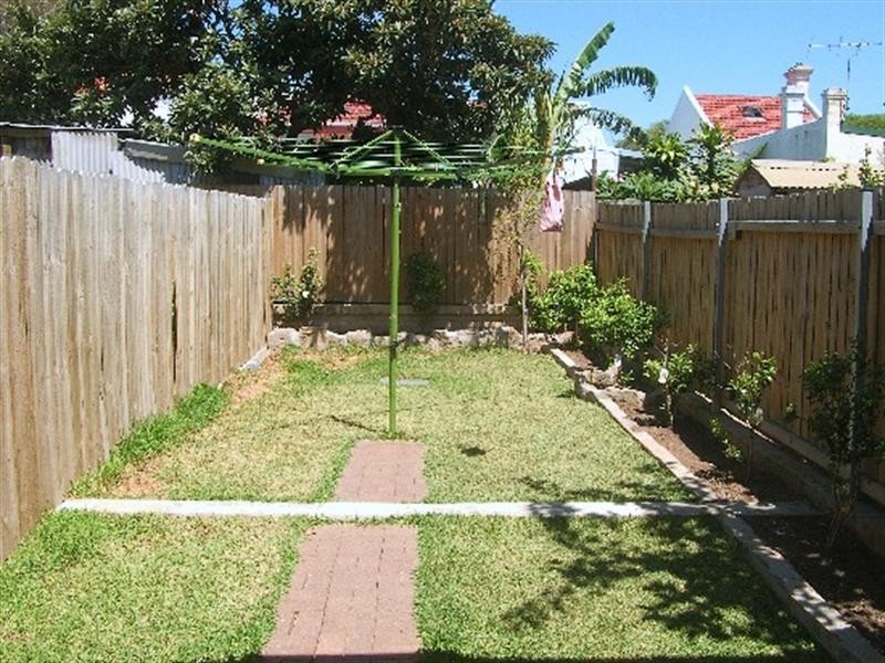 64 Frederick Street, St Peters NSW 2044