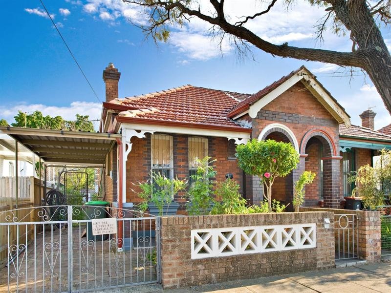 14 Swain Street, Sydenham NSW 2044