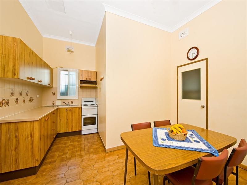14 Swain Street, Sydenham NSW 2044