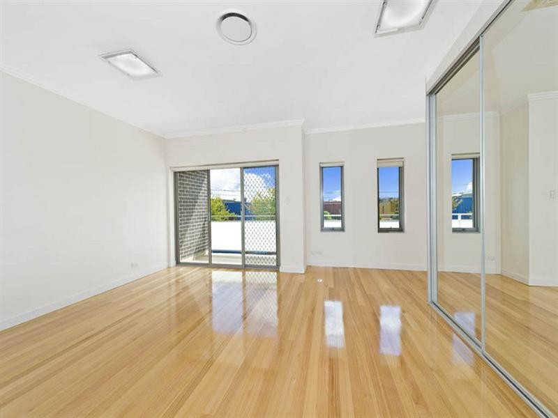 176A Unwins Bridge Road, St Peters NSW 2044