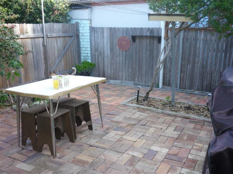 11 Pearl Street, Newtown NSW 2042