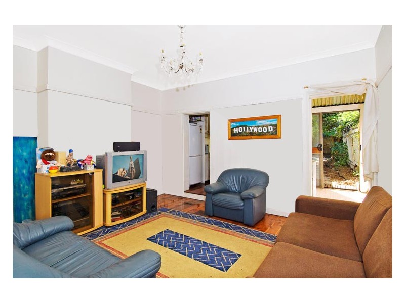 4 Commodore Street, Newtown NSW 2042