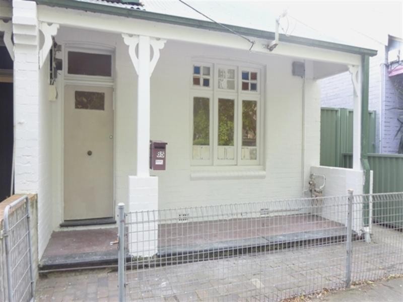 85 Hutchinson Street, St Peters NSW 2044