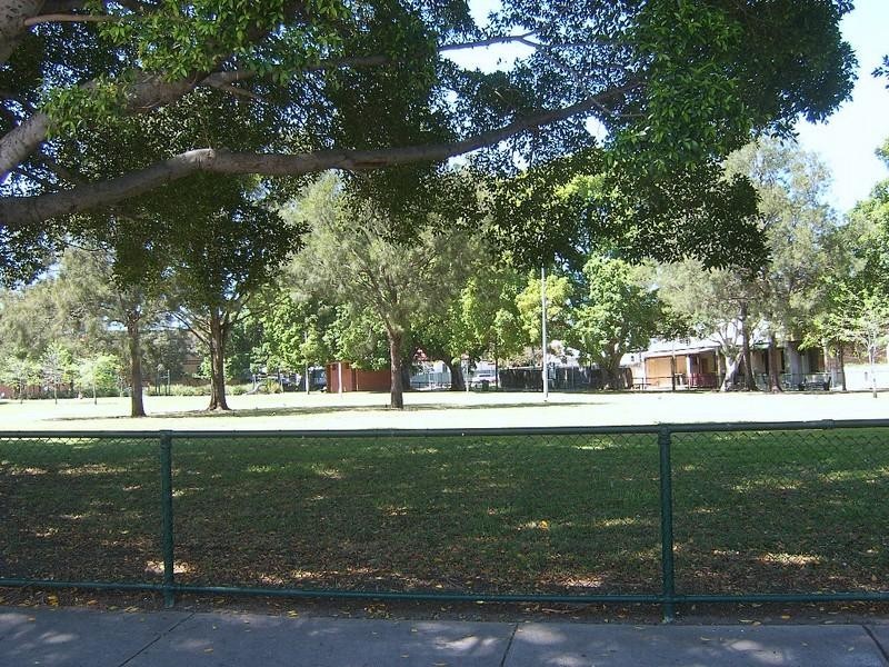 85 Hutchinson Street, St Peters NSW 2044