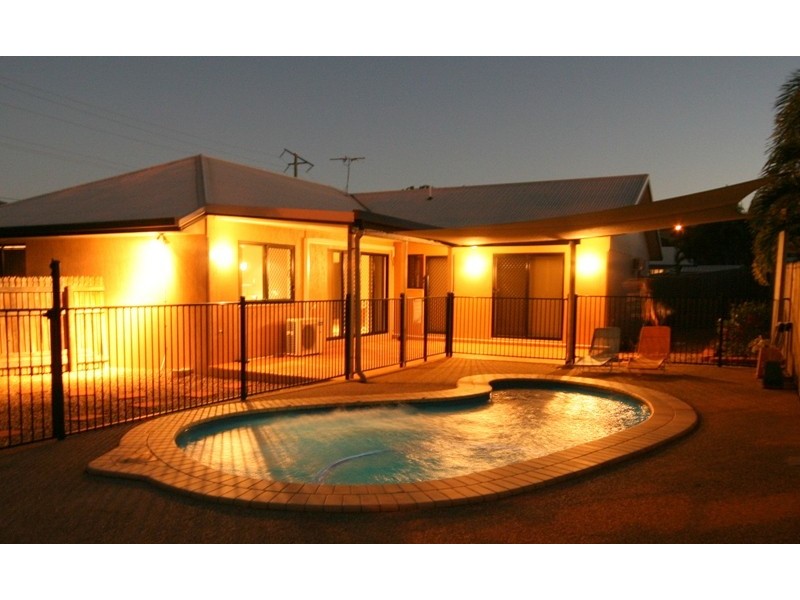 6 Siris, Douglas QLD 4814