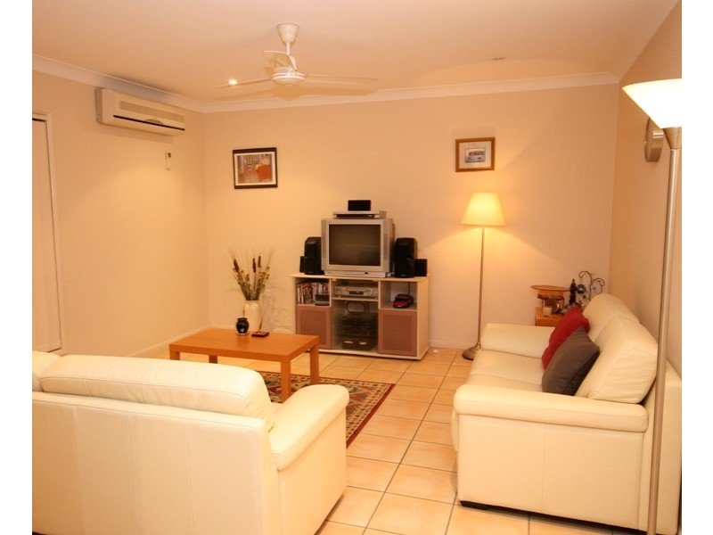 6 Siris, Douglas QLD 4814