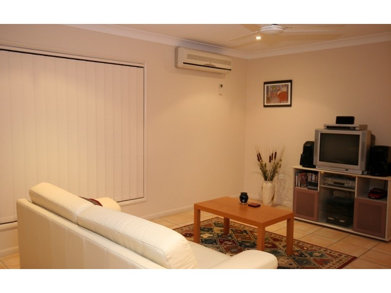 6 Siris, Douglas QLD 4814