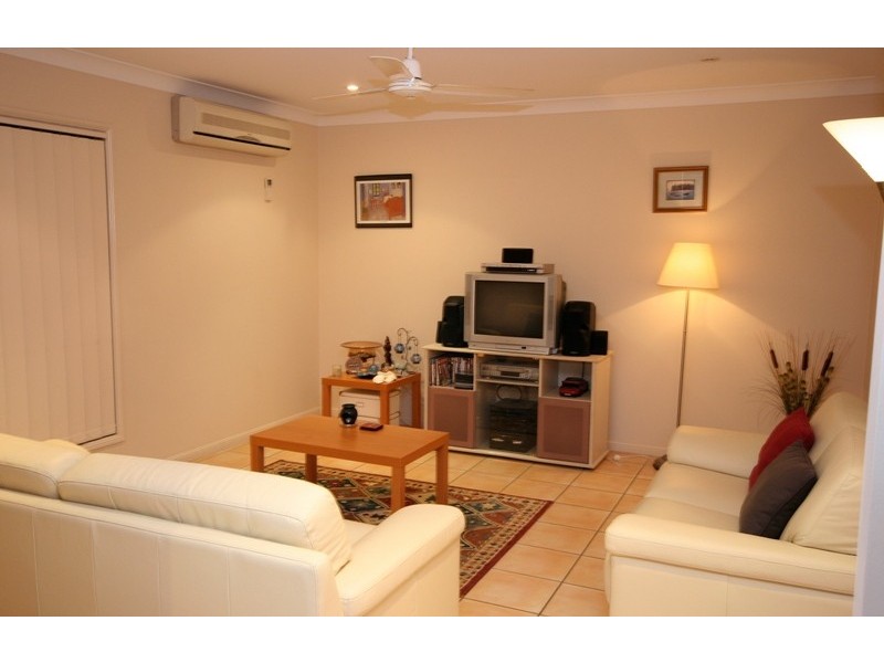 6 Siris, Douglas QLD 4814