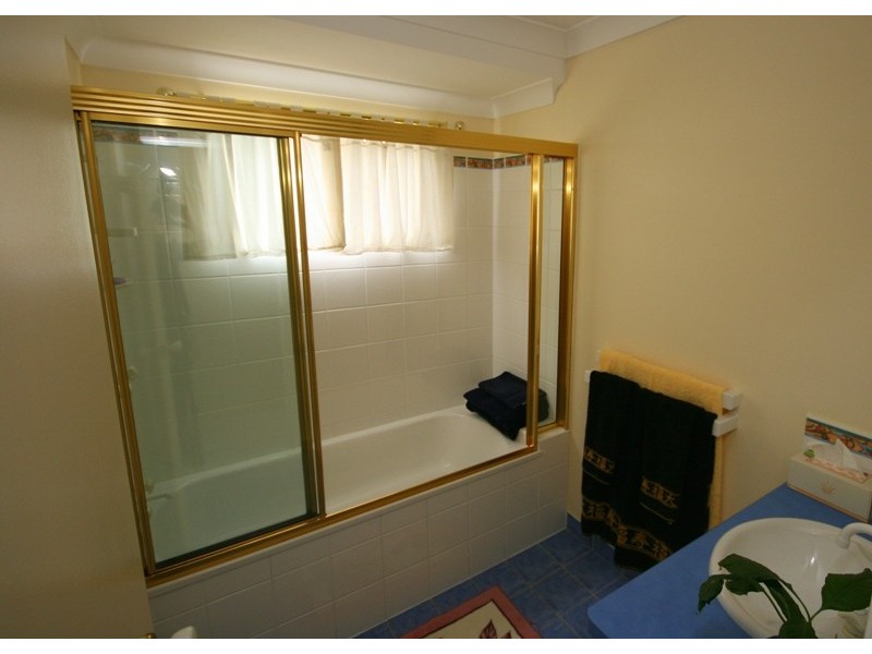 35-37 Elton Drive, Kelso QLD 4815