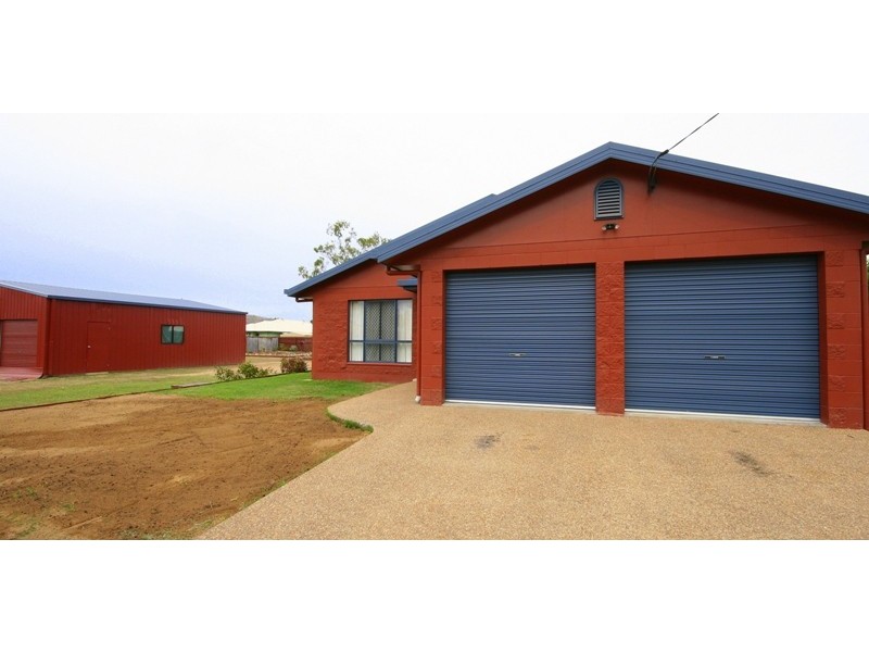 35-37 Elton Drive, Kelso QLD 4815