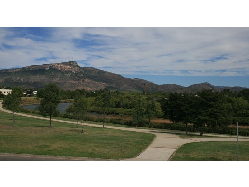 51 River Boulevade, Idalia QLD 4811