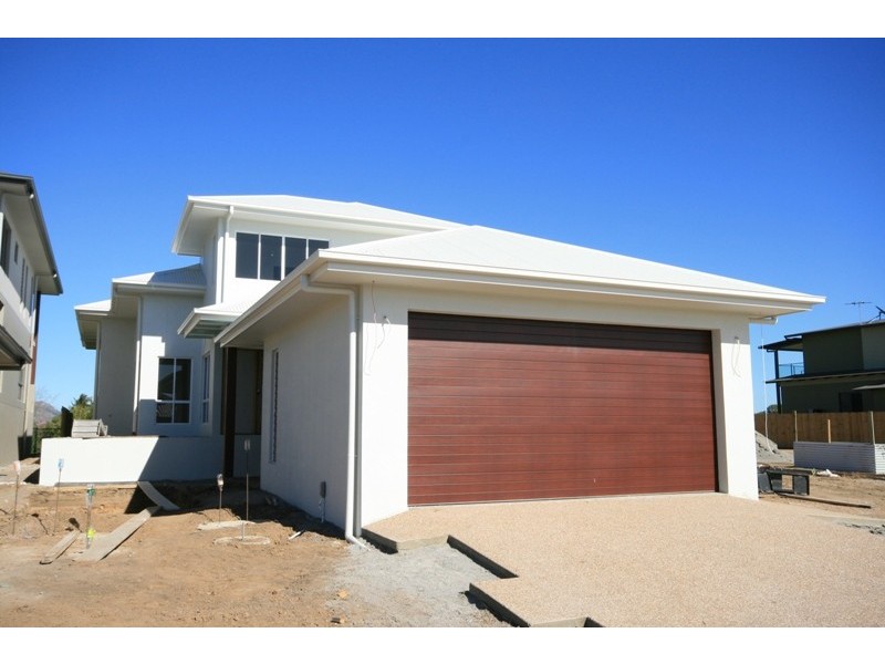 8 a Riverwood Drive, Idalia QLD 4811