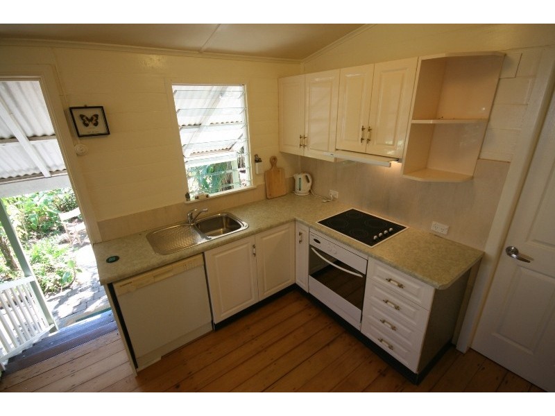 34 Flowers Street, Railway Estate QLD 4810