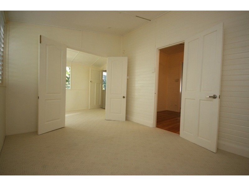 34 Flowers Street, Railway Estate QLD 4810