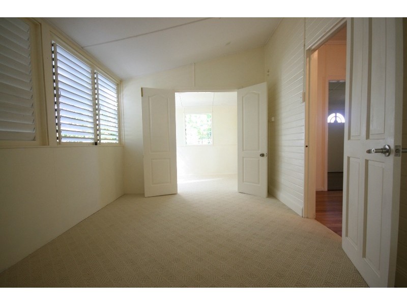 34 Flowers Street, Railway Estate QLD 4810