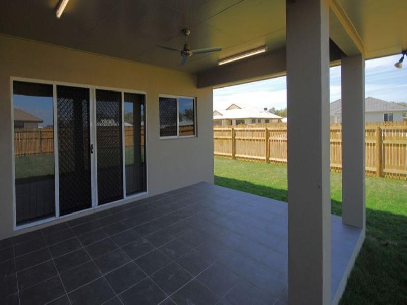 149 Daintree Drive, Bushland Beach QLD 4818