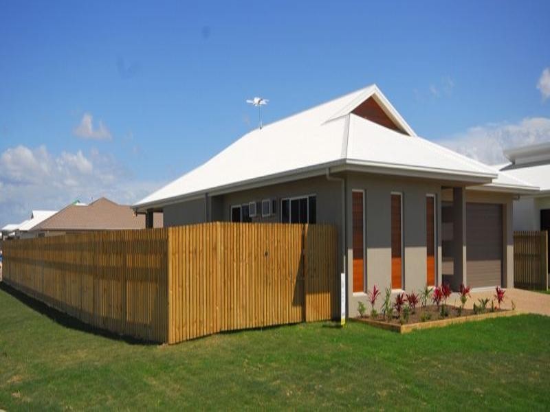 149 Daintree Drive, Bushland Beach QLD 4818