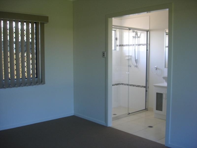 149 Daintree Drive, Bushland Beach QLD 4818