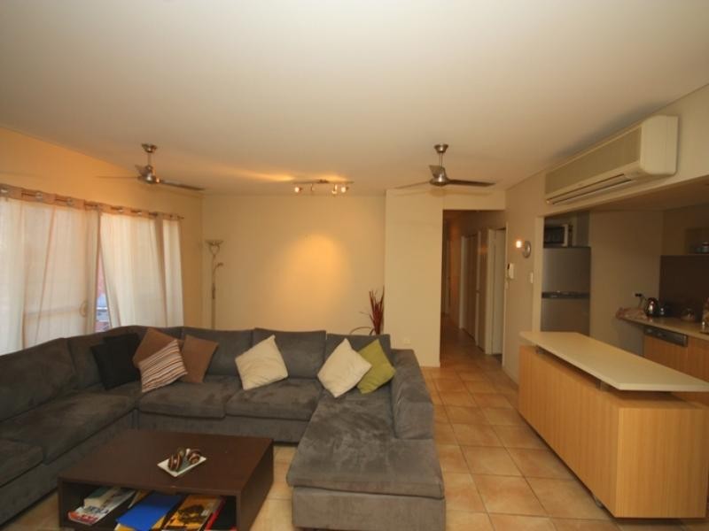 2/237 Riverside Boulevard, Douglas QLD 4814