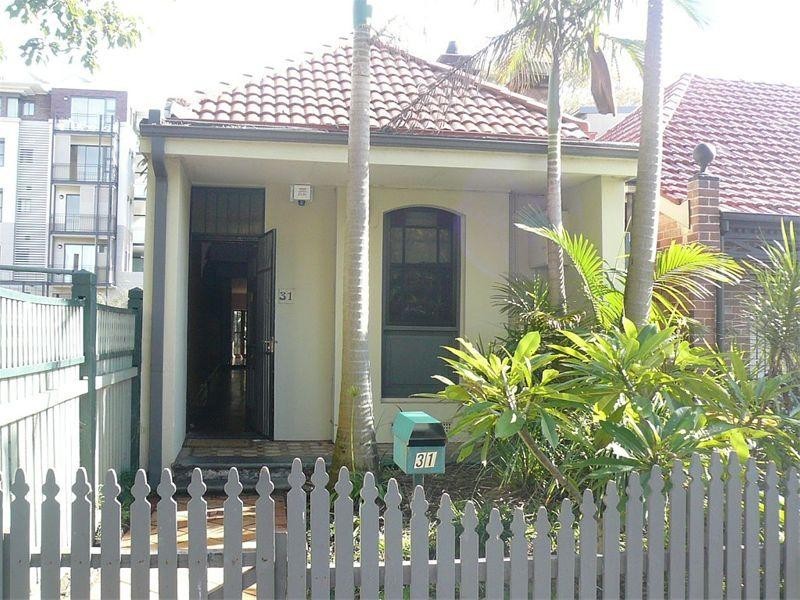 31 Anglesea Street, Bondi NSW 2026
