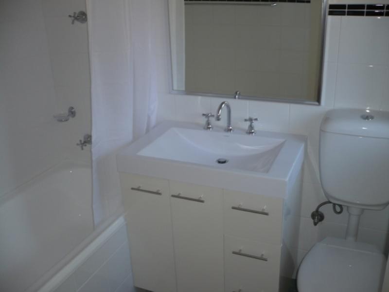 3/143 Old South Head Road, Bondi Junction NSW 2022