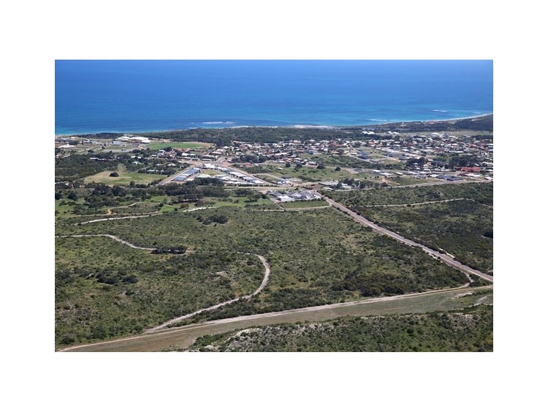 33 Francis Road, Port Denison WA 6525