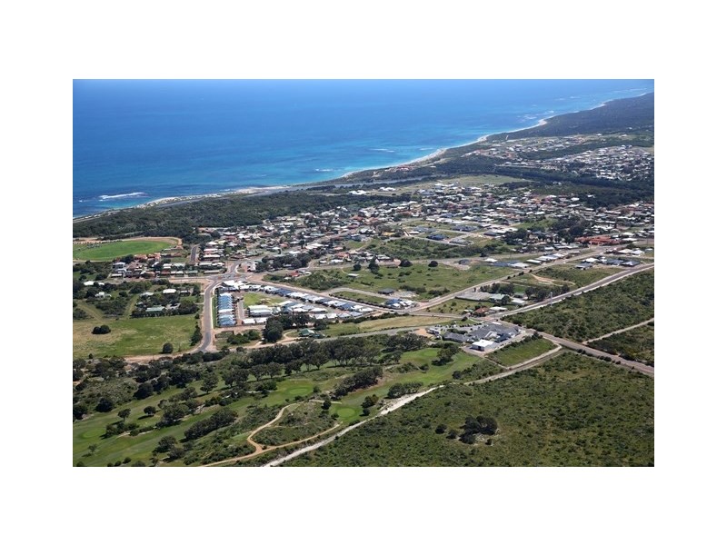 33 Francis Road, Port Denison WA 6525