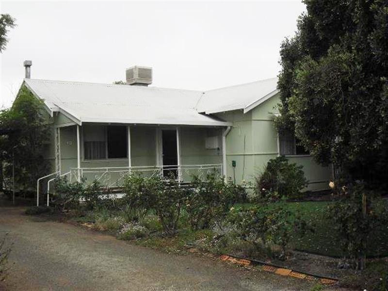 27 Mayrhofer Street, Three Springs WA 6519