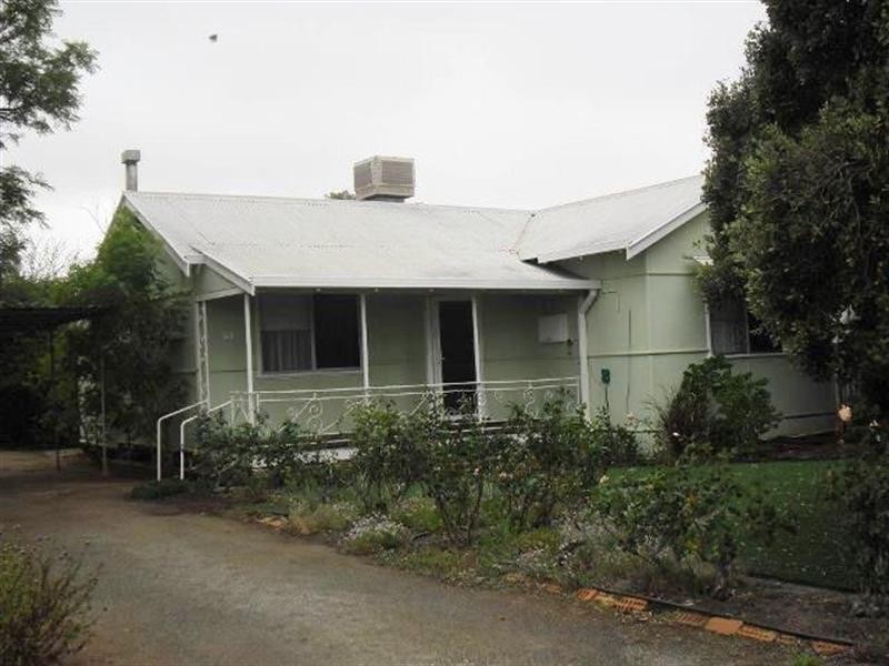 27 Mayrhofer Street, Three Springs WA 6519